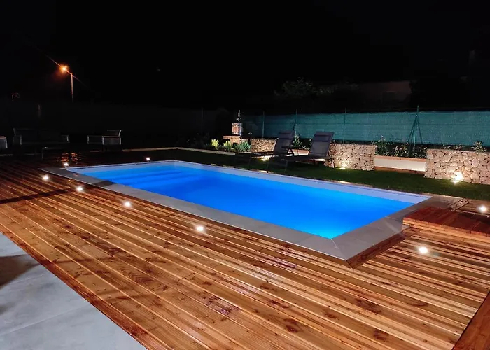 Les Romarins Villa